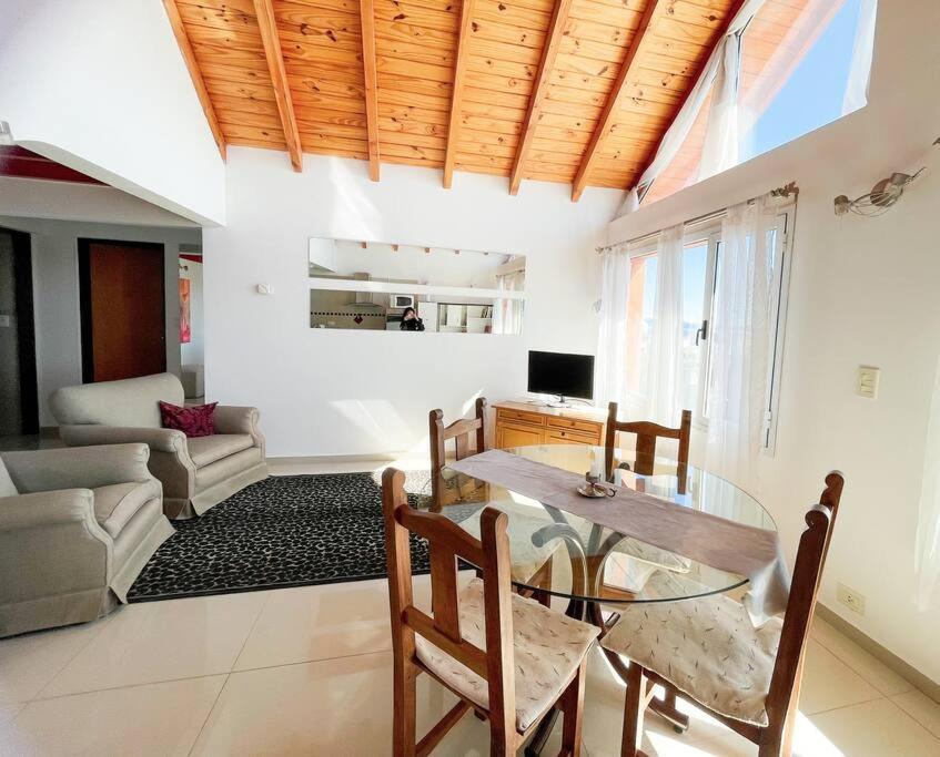 Alquiler Exclusivo En Apartamento *
